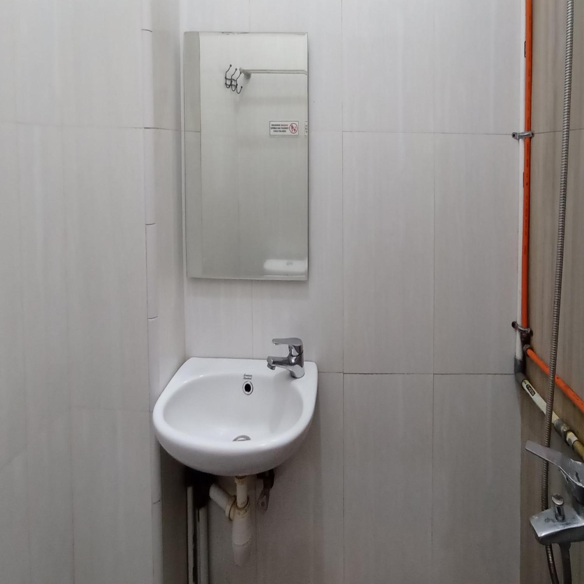 Hotel Reddoorz At Syariah House Purwokerto Exterior foto