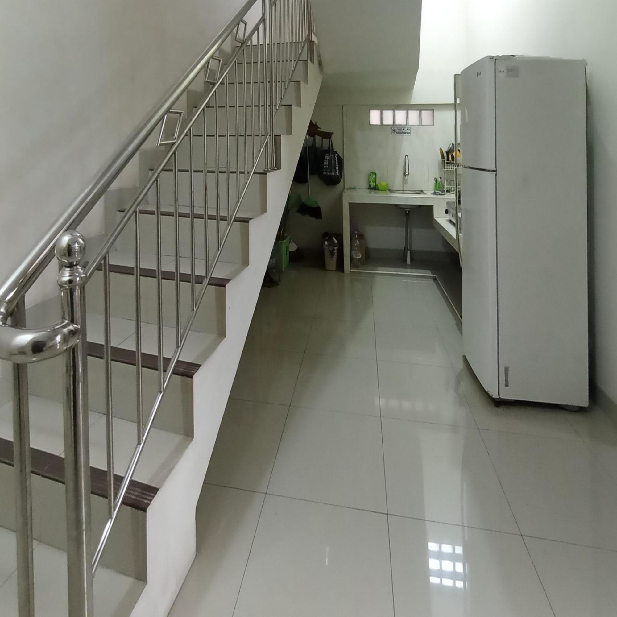 Hotel Reddoorz At Syariah House Purwokerto Exterior foto
